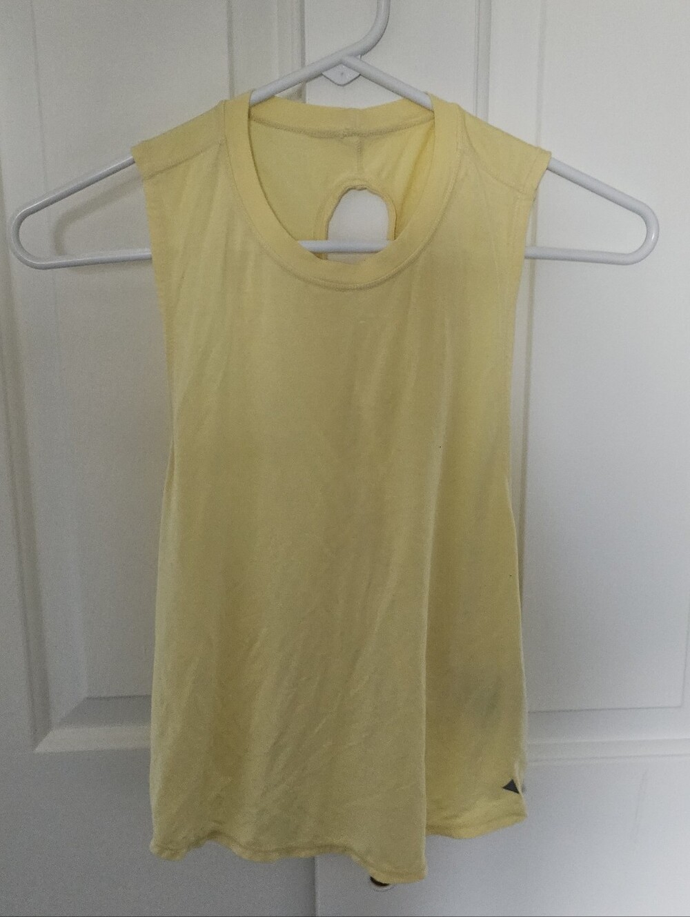 Yellow Keyhole Back Cropped Tank Top